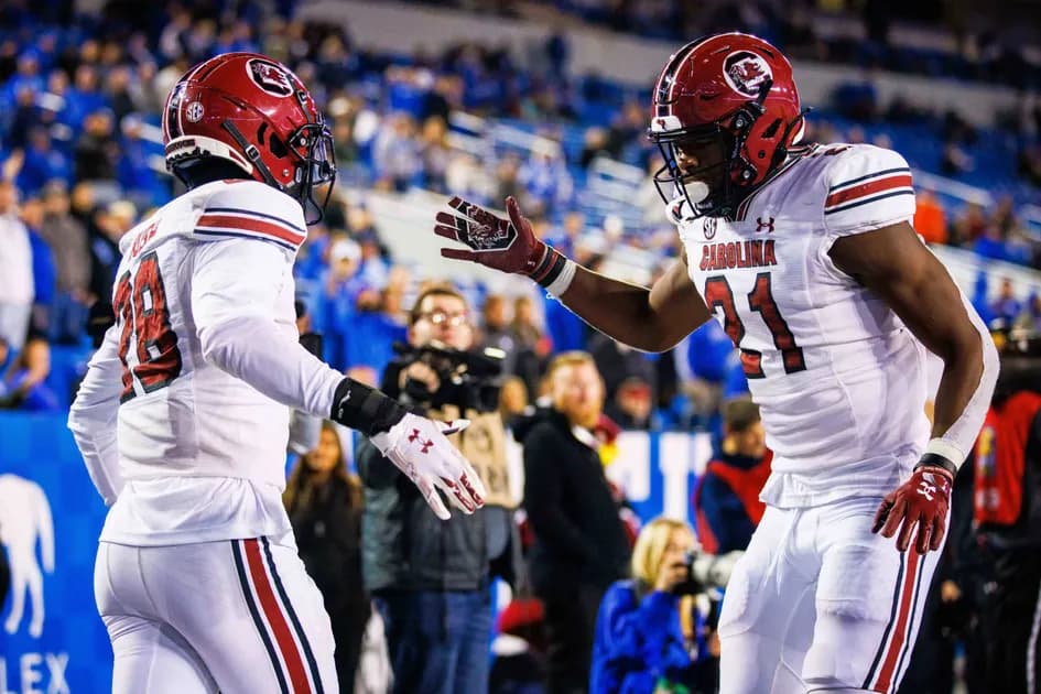 College football Week 8 Saturday parlay picks at mega (+1109 odds): South Carolina pulls off the upset of Texas A&M