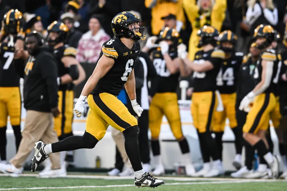 College Football Week 6 Opening Lines, Odds & Best Bets: Hawkeyes Undervalued in Seattle