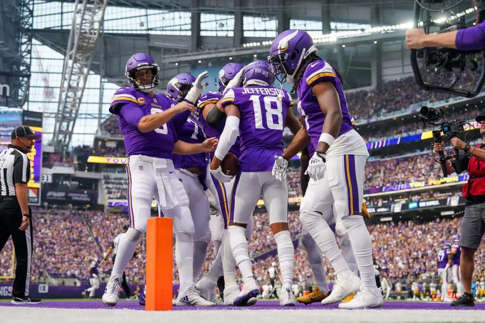 NFL Week 4 parlay at mega (+937 odds): Vikings dominate in London