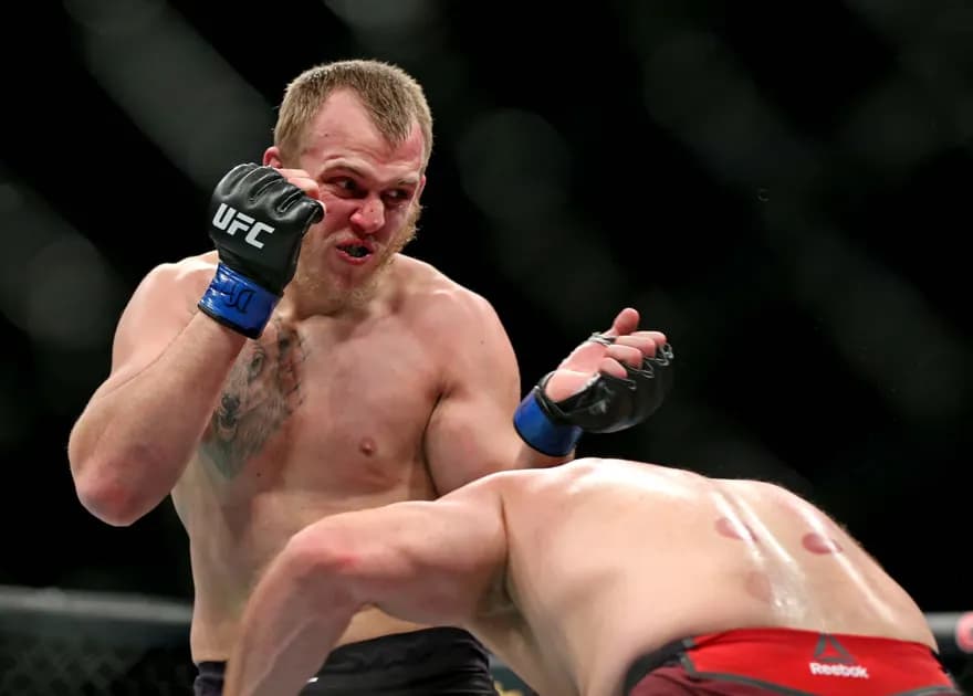UFC Fight Night 218: Derrick Lewis vs Serghei Spivac predictions & four-fight parlay (+380 odds): Expect powerful blows