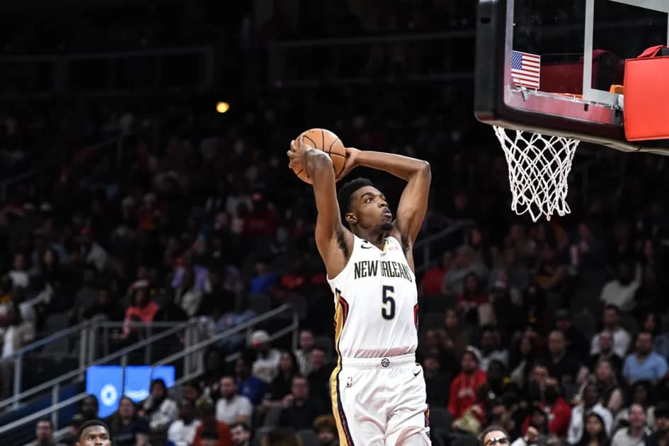 Today’s Best NBA Prop Bet Picks & Predictions, Friday 4/12: Herb Jones clamps