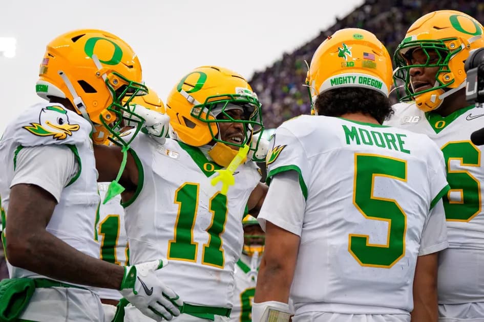 College Football Playoff Predictions & Best Bets for Thursday, January 1 - Oregon takes the fight to Texas Tech