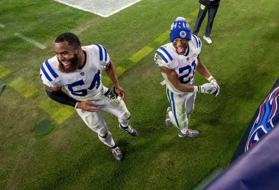 NFL team win total best bets: Colts to cash the over