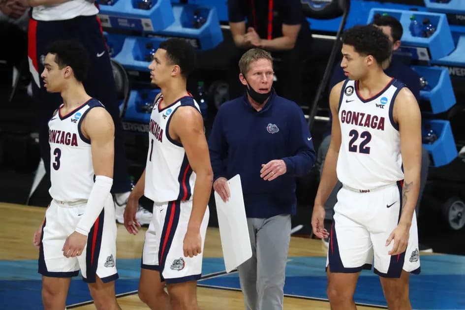 March Madness daily update: Few and Drew are friends turned foes