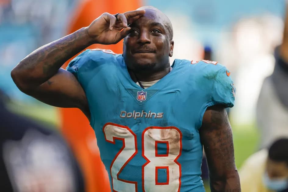 NFL Week 17 same game parlay (+2156 odds): Miami Dolphins vs Tennessee Titans