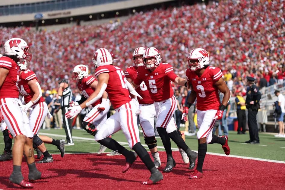 College football bowl game mega parlay for Thursday (+929 odds): Going for FOUR in a row!