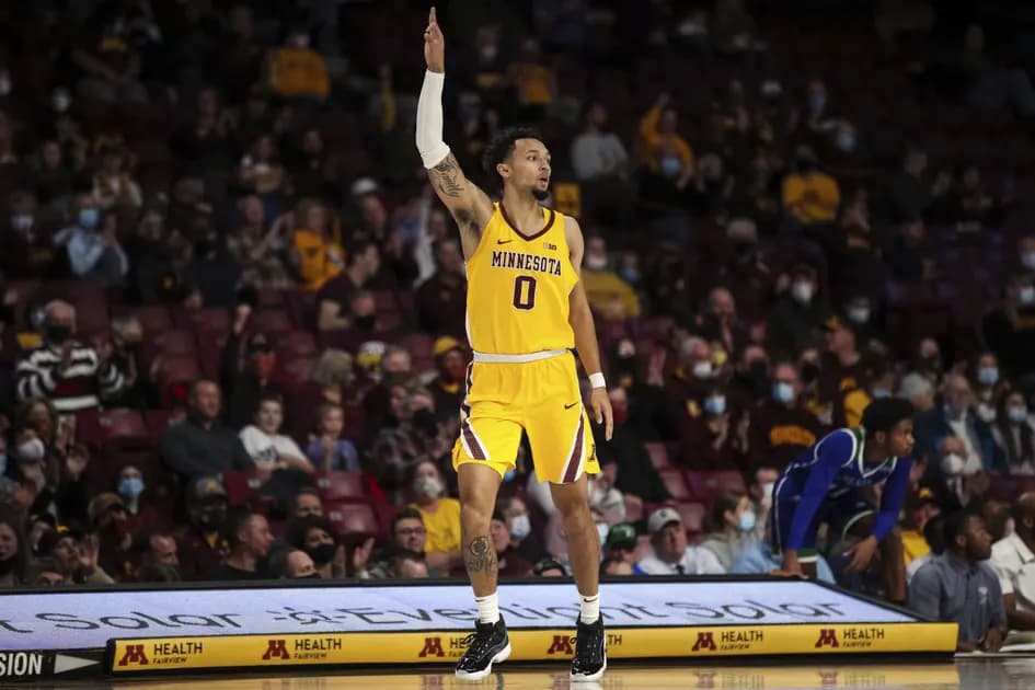 College basketball Sunday mega parlay (+1664 odds): Minnesota makes good