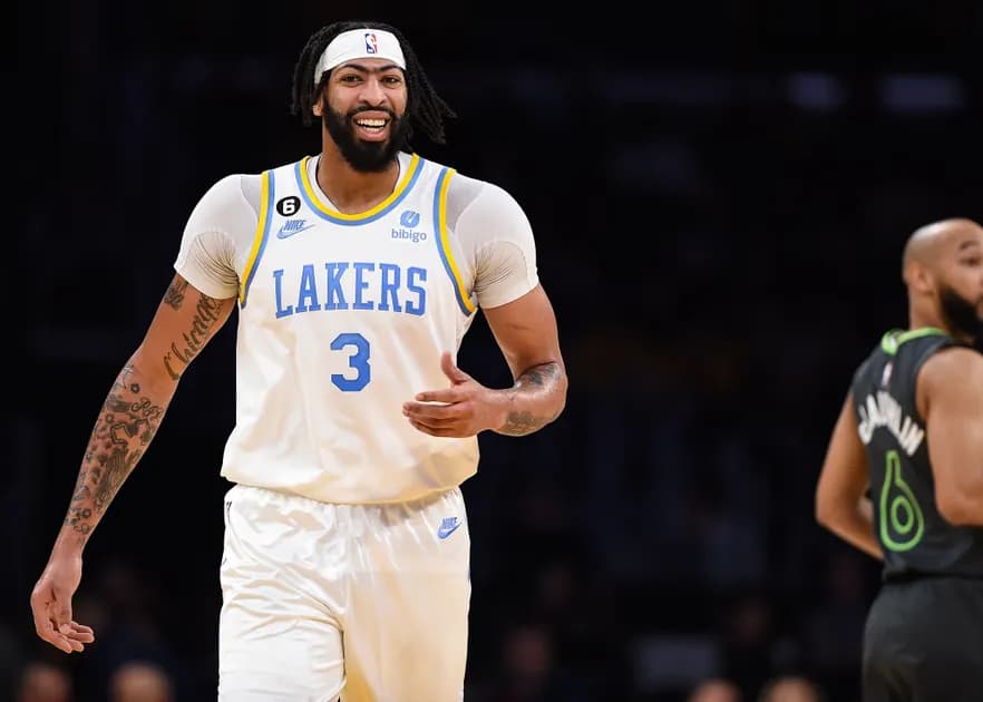 Best NBA player prop bets for Friday, 3/17: Anthony Davis carries Lakers