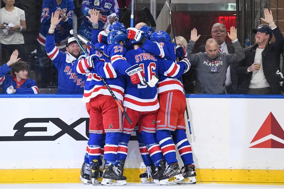 NHL Wednesday mega parlay (+999 odds): Home teams bounce back
