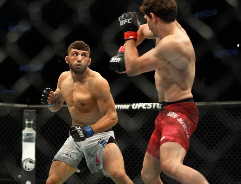 UFC 331 Predictions, Picks & Betting Odds ft. Joshua Van vs Alexandre Pantoja