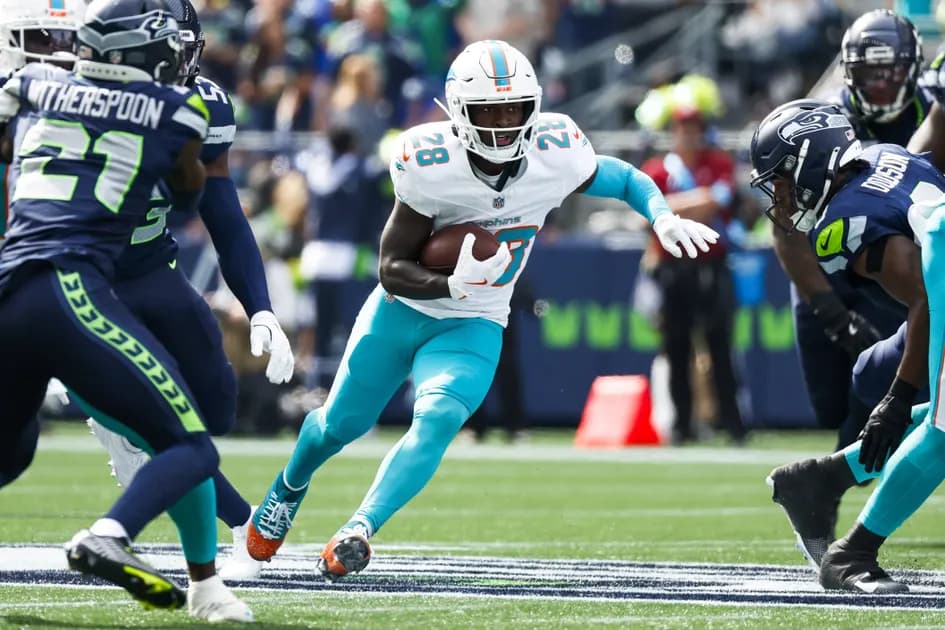 Best Tennessee Titans vs Miami Dolphins touchdown scorer bets: Dolphins lean on De'Von Achane