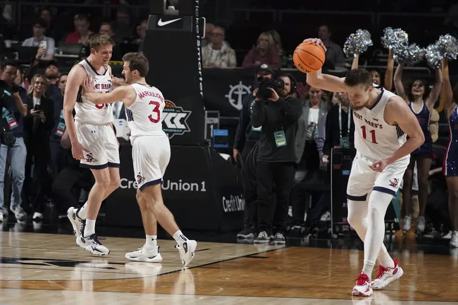 Claim the $150 March Madness Caesars promo: Saint Mary's vs Alabama