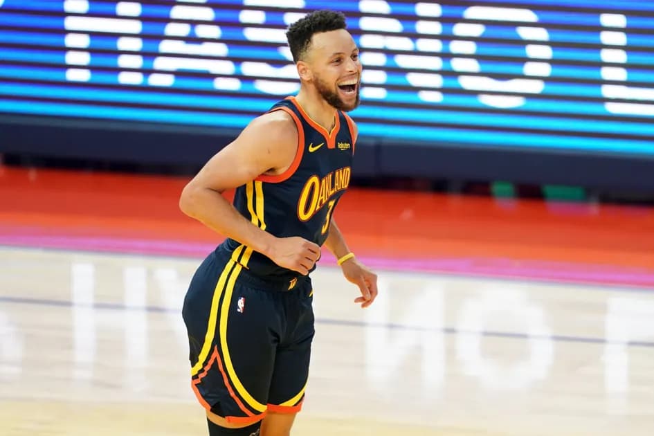 Best player props for Monday’s NBA slate: Curry set for a historic night