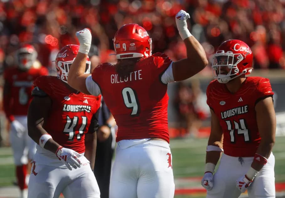 College football Virginia Cavaliers vs Louisville Cardinals Same Game Parlay picks: Cardinals run up the score at +596 odds