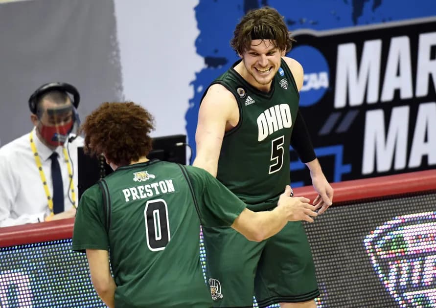 March Madness Round of 32 Day 2 mega parlay (+1546 odds): Ohio does it again