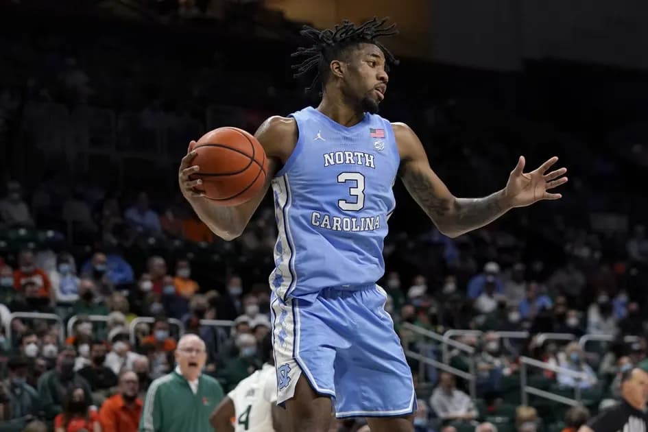 College basketball Monday mega parlay (+1094 odds): Tar Heels smash Syracuse