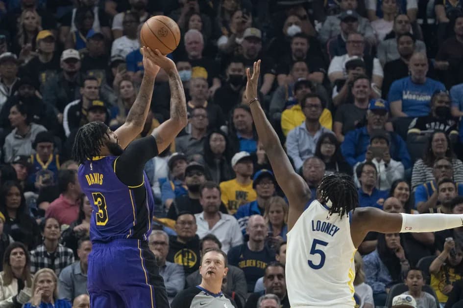 Best NBA player prop bets for Thursday, 10/20: Anthony Davis carries the load
