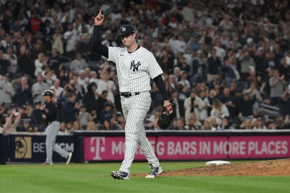 MLB Playoffs Divisional Series Best Bets for 10/5: Mets vs Phillies & Royals vs Yankees