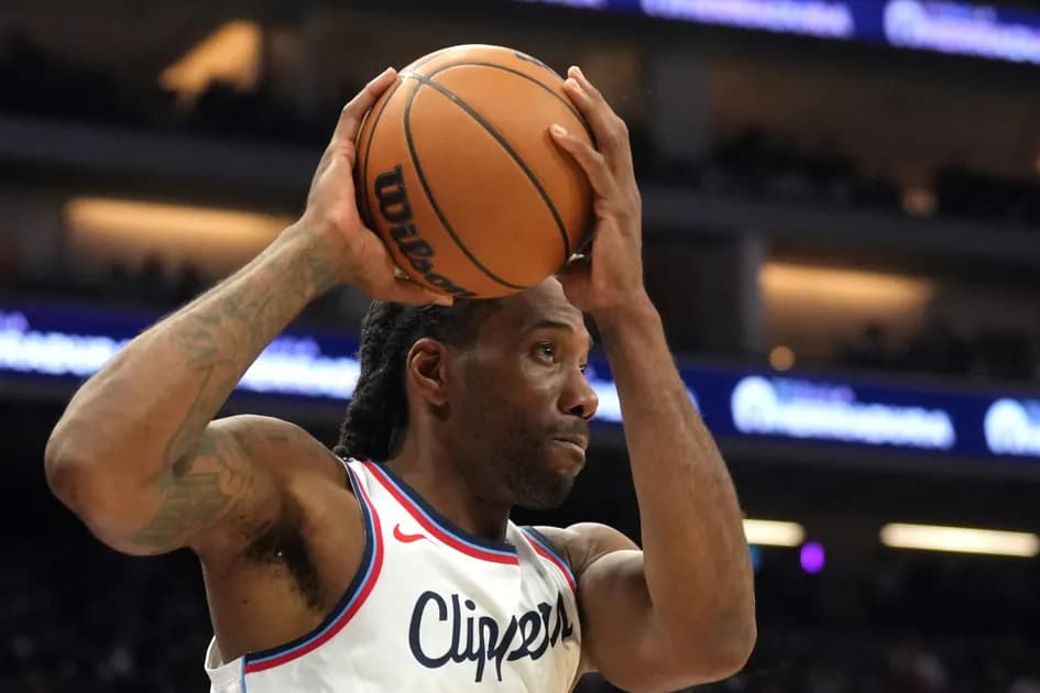 Today's Best NBA Player Prop Bet Picks & Playoffs Predictions, Saturday 4/19: Kawhi picks up rebounding efforts