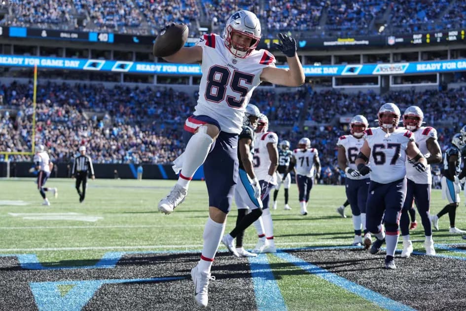 Best NFL player prop for TNF New England Patriots vs Atlanta Falcons: Henry hunts for his yards