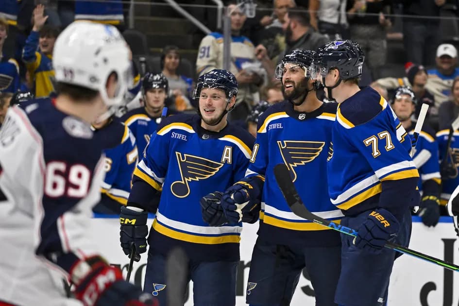 Best NHL player prop bets Monday 10/31 - Vladimir Tarasenko lights up LA