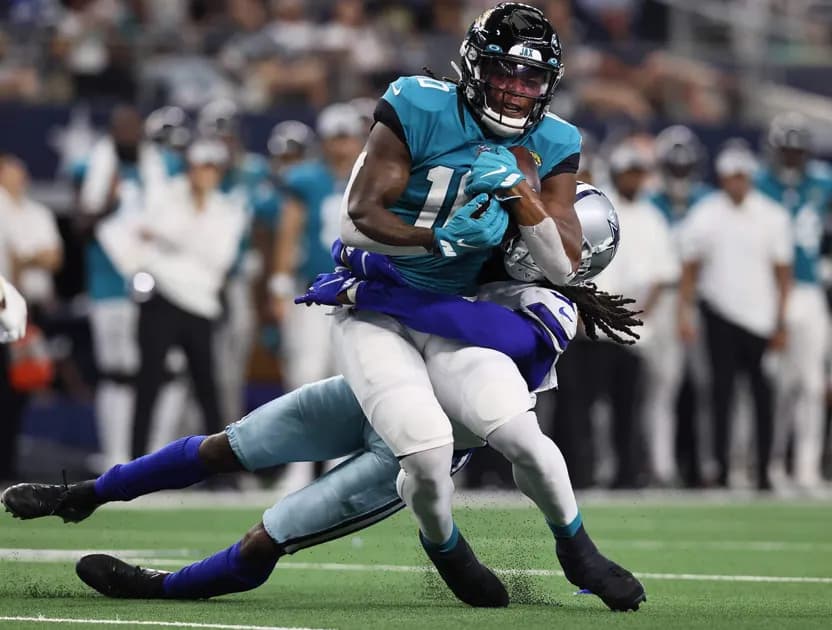 Best NFL player props for Sunday's early slate: Shenault to catch on