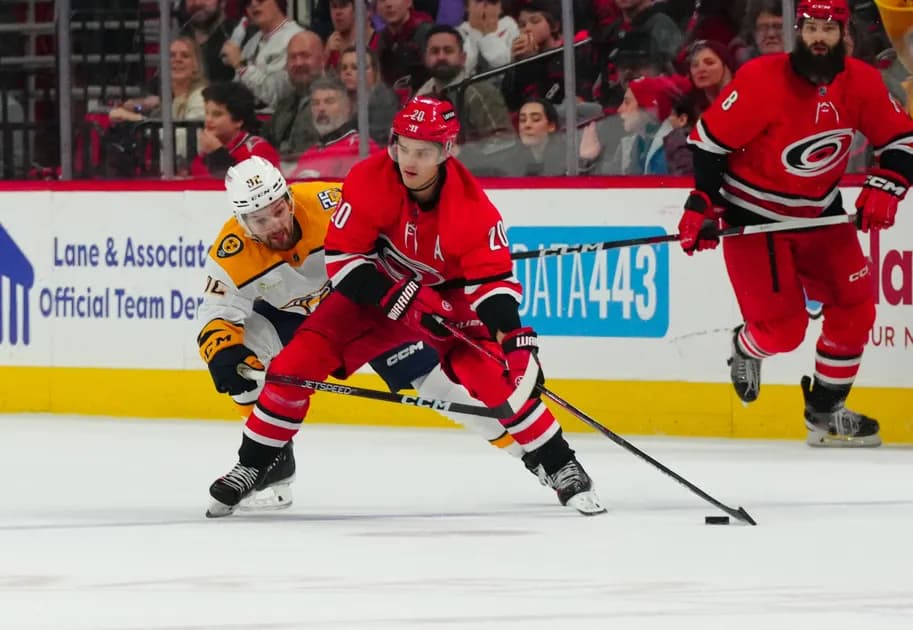 Today's Best NHL Prop Bet Picks & Predictions Thursday 12/28: Sebastian Aho shoots away at home