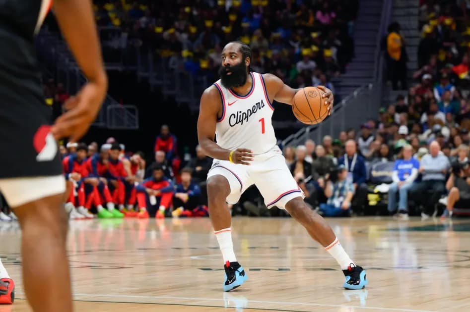 Today's Best NBA Prop Bet Picks & Predictions, Saturday 10/26: Harden rolls back the years