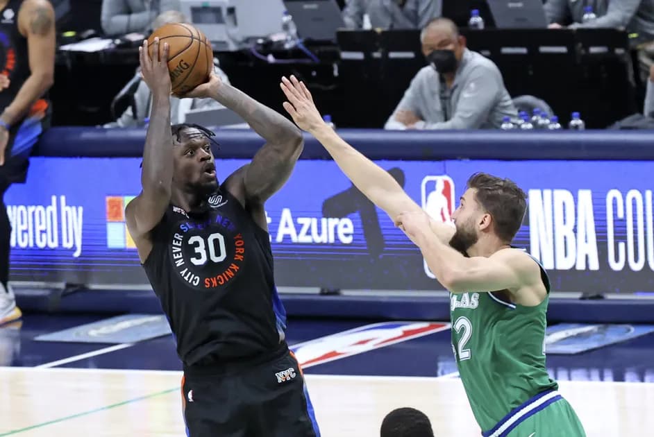 Best player props for Monday’s NBA slate: Randle set for big night from downtown