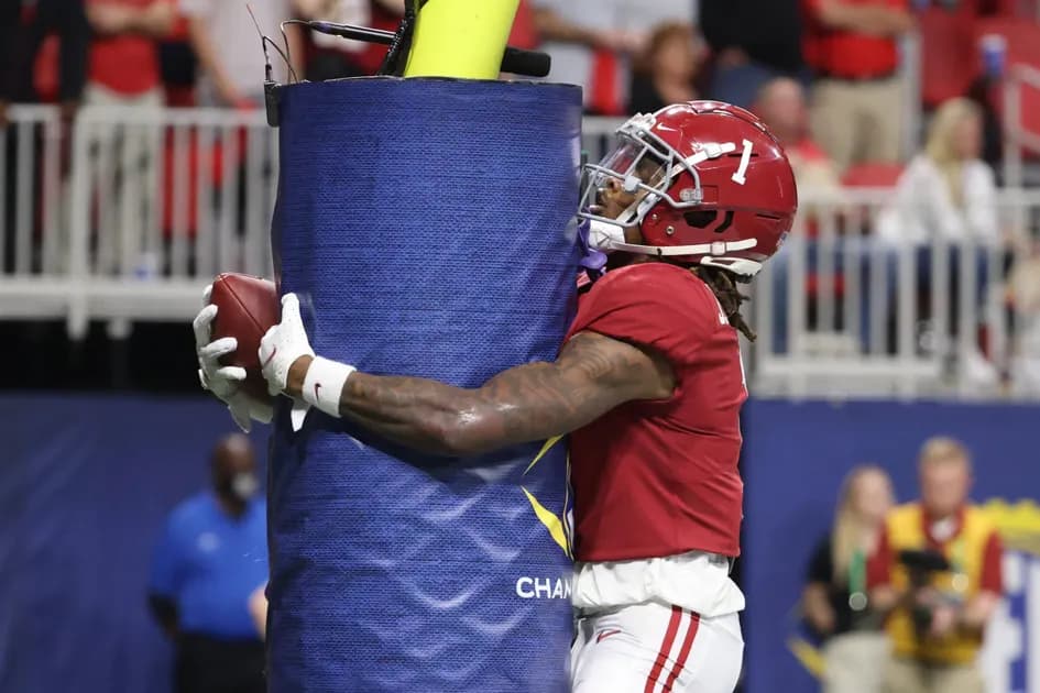 Jared Smith's "Early Birds": NFL Week 14 opening lines and early bets to target
