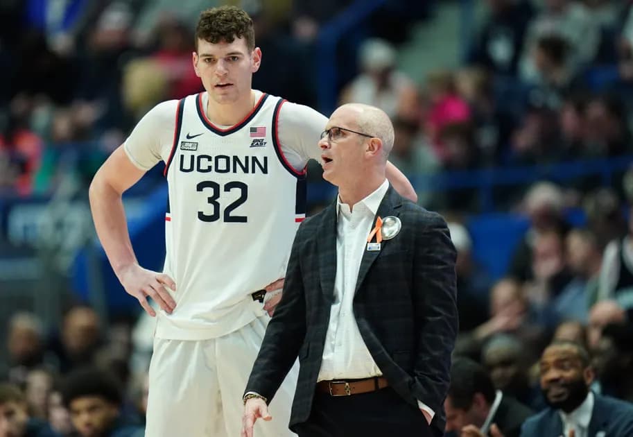 College basketball Saturday parlay at mega +850 odds today 3/9: UConn wraps up regular season in style