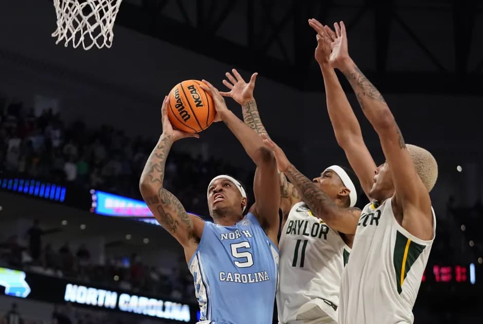 NCAA Tournament Elite Eight Sunday Player Props