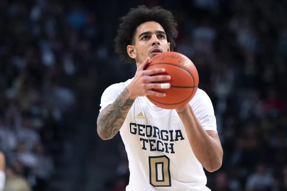 College basketball Monday mega parlay (+1034 odds): Upset in the ACC