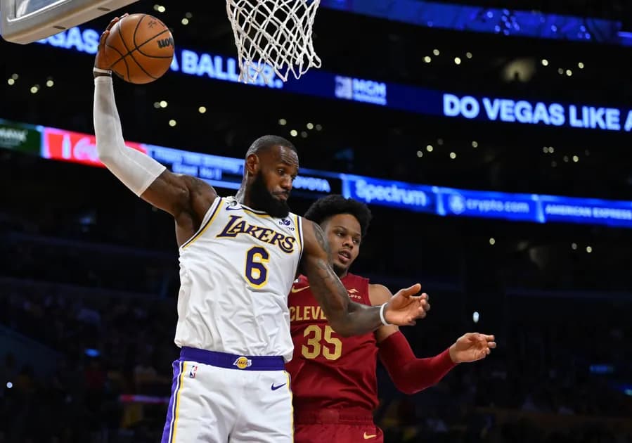 NBA Los Angeles Lakers vs Los Angeles Clippers Same Game Parlay picks at +3000 odds: LeBron James stuffs the stat sheet