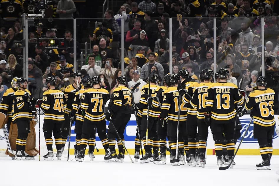 NHL Monday mega parlay (+1077) today 12/19: Keep riding the Bruins at home