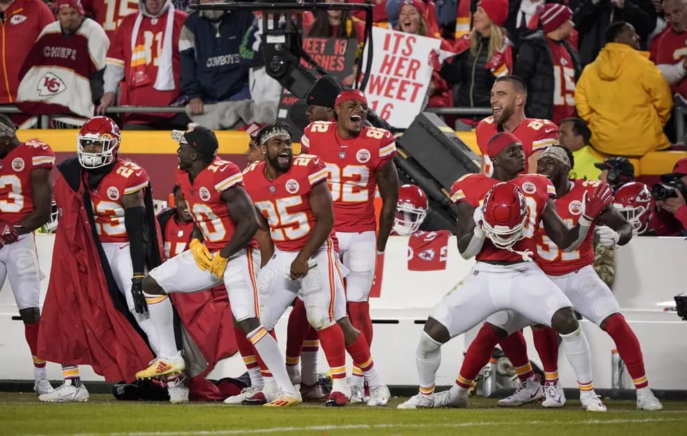 Jared Smith’s “Back to the Futures” NFL odds analysis: Mac Jones now Rookie of the Year favorite