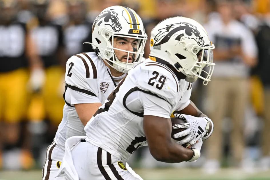 College football Central Michigan Chippewas vs Western Michigan Broncos Same Game Parlay picks: Broncos get home victory at +587 odds