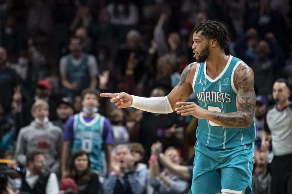 Today's best NBA prop bet picks & predictions, Tuesday 12/26: Miles Bridges sees big minutes in LA