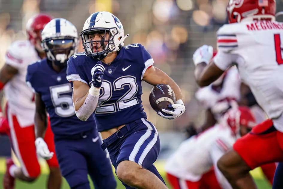 Myrtle Beach Bowl: Marshall vs UConn college football predictions & best bets: Victor Rosa runs wild for Huskies