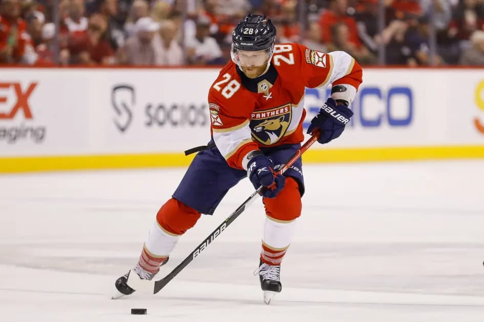 Best player props for Wednesday's NHL slate: Claude comes up clutch