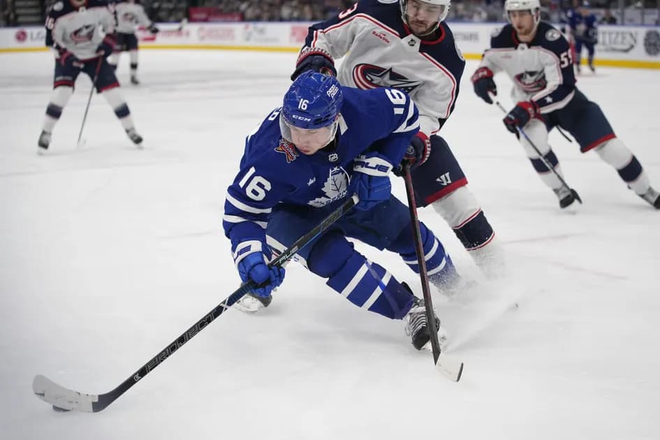 Today's Best NHL Prop Bet Picks & Predictions Saturday 12/23: Mitch Marner cruises through Columbus