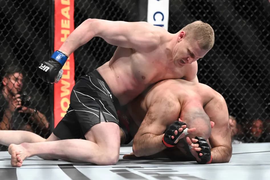 UFC on ESPN 42: Stephen Thompson vs Kevin Holland picks, predictions and best bets: Pavlovich continues to show his power