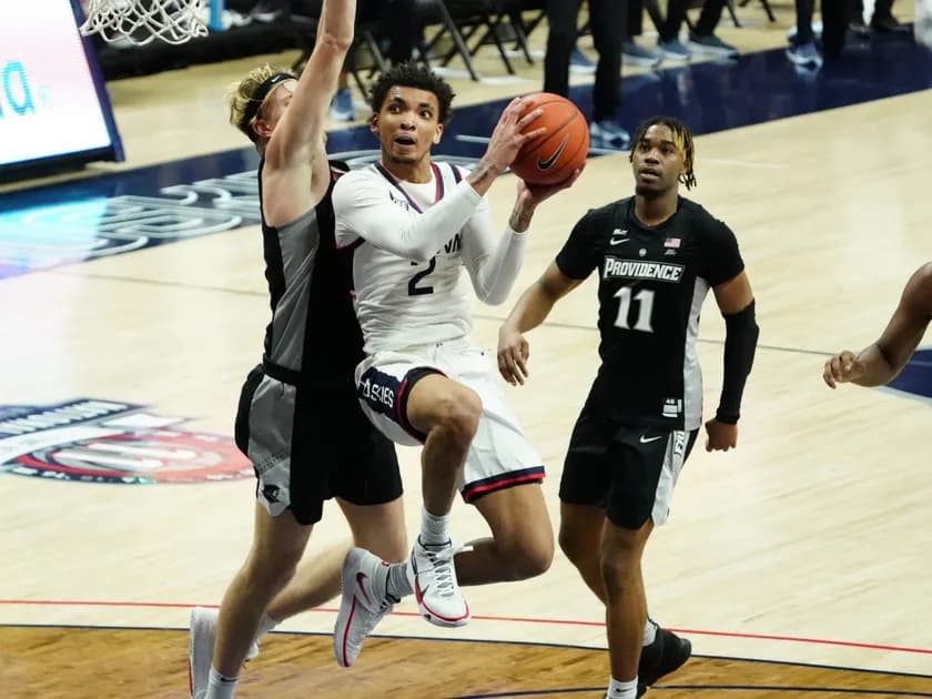 BetsByBob College Basketball Tuesday Picks: UConn has the edge over Georgetown