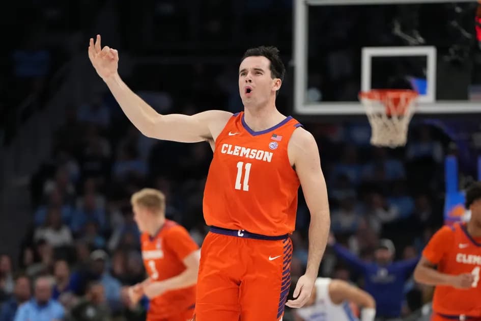 DraftKings new user promo awards $200+ for Iowa vs Clemson