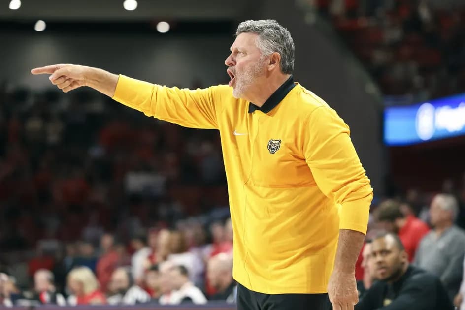 Best College Basketball Bets Today: Expert NCAAB Picks for Sunday, February 1 - Points galore in Oakland
