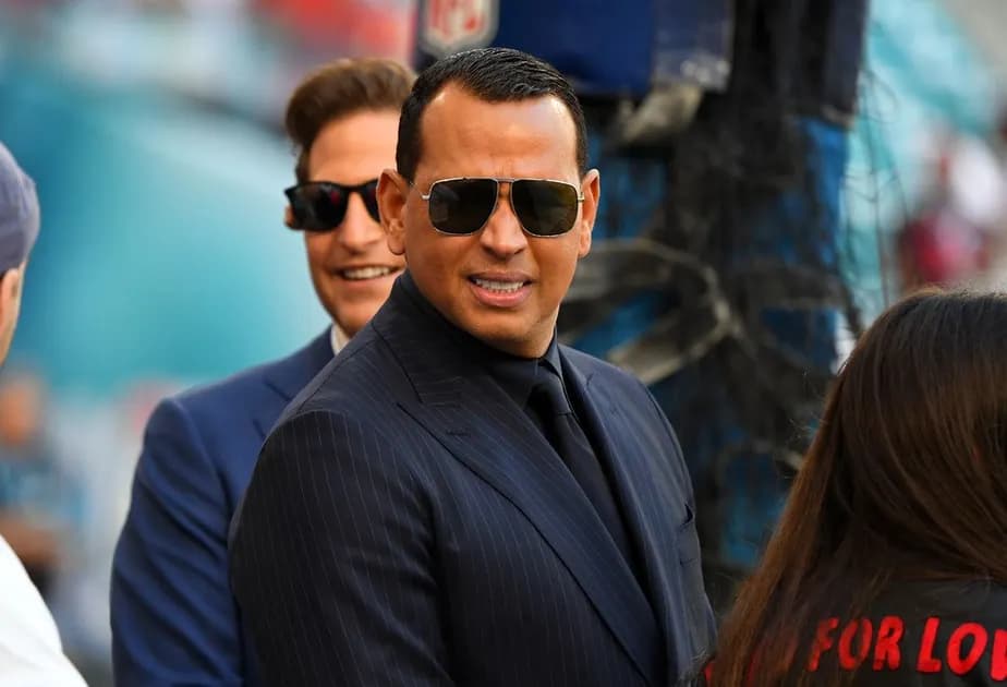 Alex Rodriguez looking to buy Mets