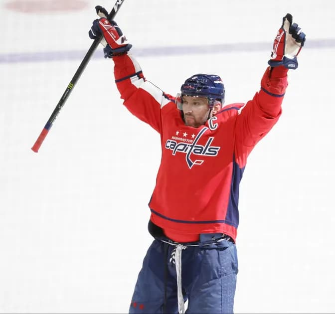 Best NHL Parlay Picks Today, Sunday 3/3: 3-Leg Parlay at mega +837 odds - Caps grind for big 2 points