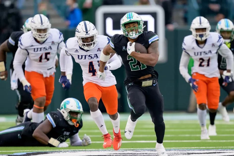 College Football Week 12 opening lines, odds and best bet: Tulane defense suffocates Navy ground game