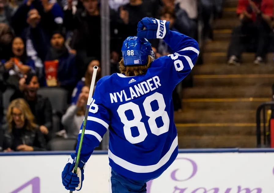 Best player props for Saturday's NHL slate: Oddsmakers are undervaluing William Nylander