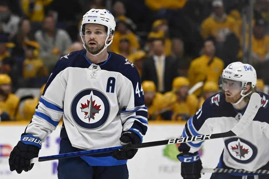 Four-pick cross-sport parlay for Monday (+743 odds): NHL and MLB